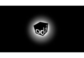 <p>
	Oda TV davası, İstanbul &Ccedil;ağlayan Adliyesi&rsquo;nde devam ediyor. Gergin başlayan duruşmada, tutuksuz sanıklardan İklim Bayraktar'ın ifadesi &ouml;ncesi diğer sanıkların tamamı mahkeme salonundan dışarı &ccedil;ıkarıldı. Hakim, kararına gerek&ccedil;e olarak Bayraktar'ın ağlamasını g&ouml;sterdi.<br />
	Ergenekon soruşturması kapsamında a&ccedil;ılan Oda TV davasına İstanbul &Ouml;zel Yetkili 16&rsquo;ncı Ağır Ceza Mahkemesi&rsquo;nde bug&uuml;n devam ediliyor.</p>
<p>
	Saat 10.00&rsquo;da başlaması beklenen duruşma kar y&uuml;z&uuml;nden bir saat ertelendi. Karlı havaya rağmen katılımın y&uuml;ksek olduğu ve i&ccedil;eri giremeyenlerin mahkeme binası dışında bekledikleri bildirildi.</p>
<p>
	<strong>"C&Uuml;MLETEN HAYIRLI CUMALAR"</strong></p>
<p>
	Saat 11.00 sularında sanıklar salona alındı. Tutuklu sanıklardan M&uuml;yesser Yıldız, girişte, "C&uuml;mleten hayırlı Cumalar" diyerek salonu selamladı. Tutuksuz sanıklardan İklim Bayraktar da salonda ancak M&uuml;mtaz İdil yok.</p>
<p>
	Yoklamanın ardından hakim, ses kayıtlarıyla ilgili T&Uuml;BİTAK raporunun ve Doğan Yurdakul'un sağlık raporunun mahkeme heyetine ulaştığını belirtti. Yurdakul'ın raporda tahlil ve tedavi gerektiği y&ouml;n&uuml;nde h&uuml;k&uuml;mler olduğunun altını &ccedil;izen hakim, bu durumun g&ouml;z &ouml;n&uuml;ne alınacağını s&ouml;yledi.</p>
<p>
	<strong>DURUŞMA GERGİN BAŞLADI</strong></p>
<p>
	Yal&ccedil;ın K&uuml;&ccedil;&uuml;k, Hanefi Avcı ve Nedim Şener'i kast ederek, "Diğer tanıkların ifadeleri y&uuml;z&uuml;nden bana s&ouml;z hakkı doğdu. Bizle ilgili &ccedil;ok ağır su&ccedil;lamalar yaptılar. 15 dakika konuşmak istiyorum" dedi. Sinirlenen K&uuml;&ccedil;&uuml;k, "Ben arkadaşlara sormak istiyorum, onlara emir verdim mi, vermedim mi?" diye konuştu.</p>
<p>
	Hakim, K&uuml;&ccedil;&uuml;k'e, "Size konuşmanız i&ccedil;in yeterince zaman vereceğiz" dedi.</p>
<p>
	İklim Bayraktar'ın sorgusunun ardından avukatların taleplerine ge&ccedil;ileceğinin a&ccedil;ıklanması &uuml;zerine K&uuml;&ccedil;&uuml;k'&uuml;n avukatları &ccedil;apraz sorgu yapılmasını istedi. Ancak hakim &ccedil;apraz sorguların bug&uuml;n yapılmayacağını a&ccedil;ıkladı.</p>
<p>
	&Ccedil;apraz sorguların bug&uuml;n yapılması durumunda, tutuklu sanıkların tahliye taleplerine sıra gelmeyebilir.</p>
<p>
	<strong>VİR&Uuml;S İDDİASI</strong></p>
<p>
	S&ouml;z alan Hanefi Avcı ise mahkemeye teknik meselelerle ilgili bir dilek&ccedil;e ve belge sundu.</p>
<p>
	Vir&uuml;s iddiasının iddianamenin esasıyla ilgili ciddi bir iddia olduğunu da belirten yargı&ccedil;, bunun &uuml;zerine gidileceğini belirtti.</p>
<p>
	<strong>"ADALETE TECAV&Uuml;Z EDİLDİ"</strong></p>
<p>
	Ardından s&ouml;z alan M&uuml;yesser Yıldız ise yargıca Başbakan Tayyip Erdoğan'ın gazetecilere ilişkin son a&ccedil;ıklamaları hakkında ne d&uuml;ş&uuml;nd&uuml;ğ&uuml;n&uuml; sordu.</p>
<p>
	Yıldız, "Sizce bu yargıya m&uuml;dahale mi yoksa mahkemenize talimat mı? Ben tecav&uuml;zc&uuml;, darbeci, ter&ouml;rist değilim. Yalan ve &uuml;retilmiş delillerle tutulandım. Adalete tecav&uuml;z edildi. Olmayan bir &ouml;rg&uuml;t y&uuml;z&uuml;nden i&ccedil;eride yatmaktan sıkıldım" diye konuştu.</p>
<p>
	"Olmayan &ouml;rg&uuml;t&uuml;n medya kolu olarak buarada ne yapıyoruz? Bu nasıl bir garabet? Bu Oda TV değil vir&uuml;s davasıdır" diyen Uğur, T&Uuml;BİTAK'ın incelemelerini bir an &ouml;nce tamamlaması gerektiğini s&ouml;yledi.</p>
<p>
	Yıldız, hakimin, "Biz T&Uuml;BİTAK'ın hızlı hareket etmesi i&ccedil;in elimizden geleni yapıyoruz" m&uuml;dahalesine, "Allah razı olsun" diye yanıt verdi.</p>
<p>
	"<strong>SAVCI TARAFSIZ DAVRANMIYOR"</strong></p>
<p>
	Yıldız'ın ardından M&uuml;mtaz İdil'in avukatı Tugay Topbaş s&ouml;z aldı.</p>
<p>
	Topbaş, "Biz savcının tarafsız davranmadığı d&uuml;ş&uuml;ncesindeyiz. Savcılık makamı soruşturma aşamasında sanık lehine delil toplamamıştır. Savcılık bizim savunma hakkımızı kısıtlamakla birlikte bu delilleri hukuka aykırı bir sekilde g&uuml;ndeme getirmiştir" dedi.</p>
<p>
	<strong>ARANIN ARDINDAN S&Ouml;Z BAYRAKTAR'DA</strong></p>
<p>
	Savunmanın ardından oturuma kısa bir ara verildi.</p>
<p>
	İki dakika olması beklenen ancak 25 dakika s&uuml;ren aranın ardından k&uuml;rs&uuml;ye İklim Bayraktar &ccedil;ıktı. Ceza Muhakemeleri Kanunu'nun 200'&uuml;nc&uuml; maddesi doğrultusunda, Bayraktar'ın ifadesi i&ccedil;in diğer sanıklar ve izleyiciler salondan &ccedil;ıkarıldı. Ancak izleyiciler yeniden i&ccedil;eri alındı.</p>
<p>
	Mahkemenin kararı, avukatların tepkilerine neden oldu. Bir avukat, "Talep ve tehdit yokken b&ouml;yle bi uygulama sanığı tanık yerine koymak anlamına geliyor" dedi. Hakim, "Ama sanık ağlıyor" diye kararını savunurken, avukat, "Sanığın neden ağladığı bizce me&ccedil;hul. 14 kişinin savunması kısıtlanıyor" diye itirazını ortaya koydu.</p>
<p>
	CMK 200'&uuml;nc&uuml; maddede ş&ouml;yle deniyor: "Sanığın y&uuml;z&uuml;ne karşı su&ccedil; ortaklarından birinin veya bir tanığın ger&ccedil;eği s&ouml;ylemeyeceğinden endişe edilirse, mahkeme, sorgu ve dinleme sırasında o sanığın mahkeme salonundan &ccedil;ıkarılmasına karar verebilir. Sanık tekrar getirildiğinde, tutanaklar okunur ve gerektiğinde i&ccedil;eriği anlatılır."</p>
<p>
	<strong>ODA TV İLE BAĞLANTISINI ANLATTI</strong></p>
<p>
	Bayraktar, diğer sanıklar salonda olmadan verdiği ifadesinde kendisine y&ouml;nelik su&ccedil;lamalara değinerek Oda TV ile olan bağlantısını anlattı.</p>
<p>
	"Oda TV, muhalif bir mecra idi. &Ccedil;ok sevdiğim gazetecilik mesleğini en iyi orada icra edebileceğimi d&uuml;ş&uuml;nd&uuml;m. Soner Yal&ccedil;ın'la başıma gelen talihsiz olaydan sonra tanıştık" diye konuşan Bayraktar, Ahmet Şık, Nedim Şener, Hanefi Avcı, Kaşif Kozinoğlu ve Coşkun Musluk'u tanımadığını s&ouml;yledi.</p>
<p>
	Oda TV i&ccedil;in yaptığı haberlerin başlıklarını paylaşan Bayraktar, bir de Aşık Dertli'nin meşhur taşlaması "Şeytan Bunun Neresinde"yi, "&ouml;rg&uuml;t bunun neresinde" olarak okudu.</p>
<p>
	"<strong>KARALAMA KAMPANYASININ KURBANIYIM"</strong></p>
<p>
	Bayraktar, tutuklu sanıklardan Barış Pehlivan'ın kendisi hakkındaki yazısına &ccedil;ok kızgın olduğunu s&ouml;yleyerek, "kurban edildiği karalama kampanyası" dolayısıyla avukat bile bulamadığını belirtti.</p>
<p>
	Duruşma salonunda bulunan Uğur D&uuml;ndar'ın kendisi hakkındaki "Gizli servis tarafından y&ouml;netiliyor" yorumlarını da eleştiren Bayraktar, "Ben Sayın Deniz Baykal'la ilgili hi&ccedil;bir iddia ortaya atmadım. Telefon tape'leri 44 gun sonra gazetelerde yer aldı. Soner Yal&ccedil;ın, benden Baykal olayını &ouml;ğrendikten sonra yaymadı, &uuml;zerini &ouml;rtmeye &ccedil;alıştı. Birileri kasıtlı yaydı. G&uuml;&ccedil;s&uuml;z&uuml;m, arkamda eşimden başka kimse yok. Ben bu davanın sanığı değil mağduruyum" dedi.</p>
<p>
	Soner Yal&ccedil;ın'ın savunmasında kendisiyle ilgili olarak s&uuml;rekli "iddia" ifadesini kullanmasını da eleştiren Bayraktar, "Madem iddiaydı, neden Yal&ccedil;ın, Nazlı Ilıcak ve Deniz Baykal'dan &ouml;z&uuml;r diledi" diye konuştu.</p>
<p>
	Bayraktar, yazdığı kitabı da kanıt ve savunması olarak g&ouml;sterdi.</p>
<p>
	<strong>CHP'Lİ VEKİLLER DE SALONDA</strong></p>
<p>
	Mahkeme salonunda sanıklar, aileleri ve gazetecilerin yanı sıra CHP İstanbul Milletvekili Melda Onur ve Denizli Milletvekili İlhan Cihaner'in de bulunduğu belirtiliyor.</p>
<p>
	Duruşmaya katılanların bazıları, &ouml;nceki duruşmalarda da olduğu gibi salondan canlı yayın yapıyor.</p>
<p>
	&nbsp;</p>
<p>
	<em>Kaynak</em></p>
<p>
	H&uuml;rriyet</p>
