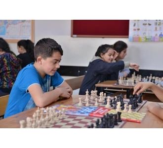 İş Bankası 15 bininci satranç sınıfını açtı