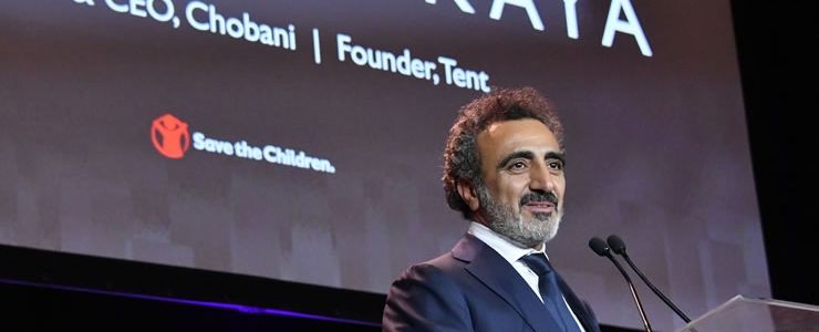 Save the Children Hamdi Ulukaya’ya Yardımseverlik Ödülü verdi 