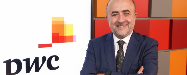 CEO'ların %73'ü, küresel ekonomik büyümenin önümüzdeki yıl yavaşlayacağını düşünüyor