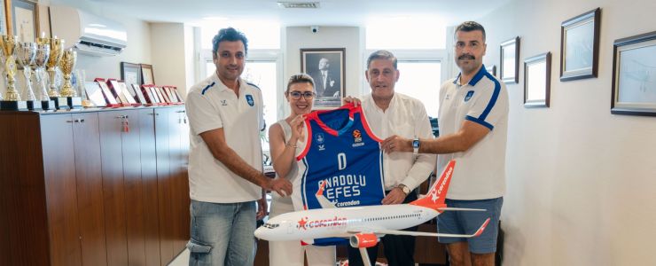 ANADOLU EFES, CORENDON AIRLINES İLE UÇMAYA DEVAM EDİYOR