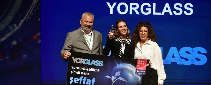 Yorglass'a Sürdürülebilir Gelecek Ödülü