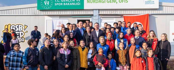 Unicef, Netflix, Gençlik ve Spor Bakanlığı'ndan Genç Alan'a ziyaret