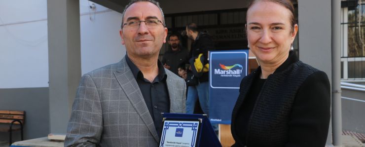 Marshall Hatay'da okulları renklendiriyor