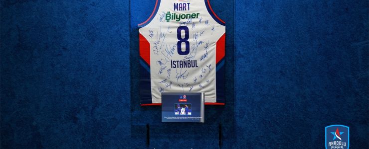 Anadolu Efes’in 8 Mart İmzalı Forması Kulüpte