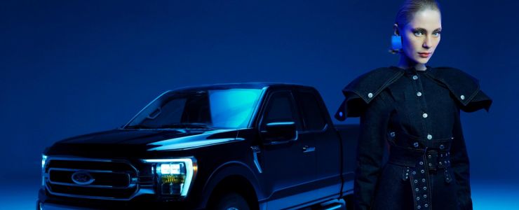 Ford Türkiye’nin Sanal Influencer’ı Alin ve Sudi Etuz, Elle Dergisi'nde
