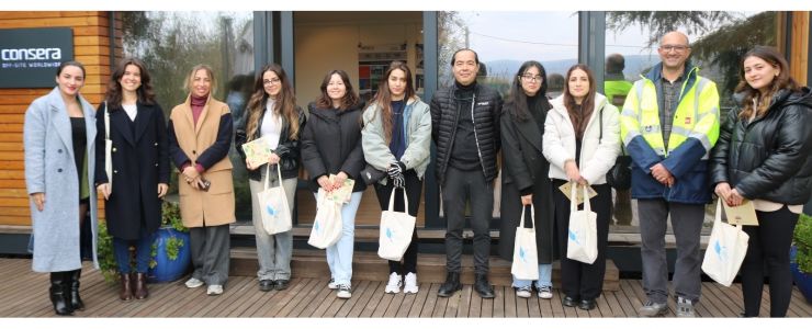 Mühendislik okuyan kız öğrenciler sektörle buluşuyor
