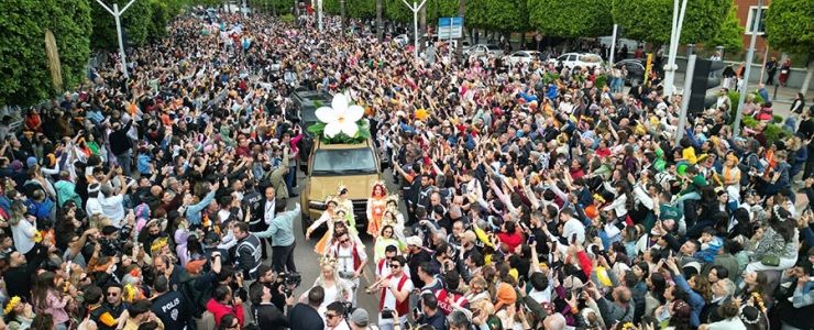 Uluslararası Portakal Çiçeği Karnavalı için yüz binler Adana’da