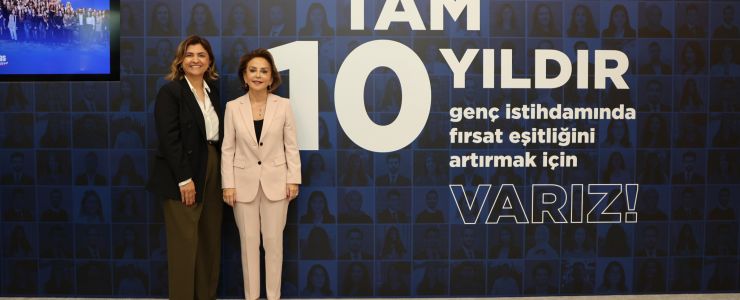 ESAS SOSYAL 10 YAŞINDA