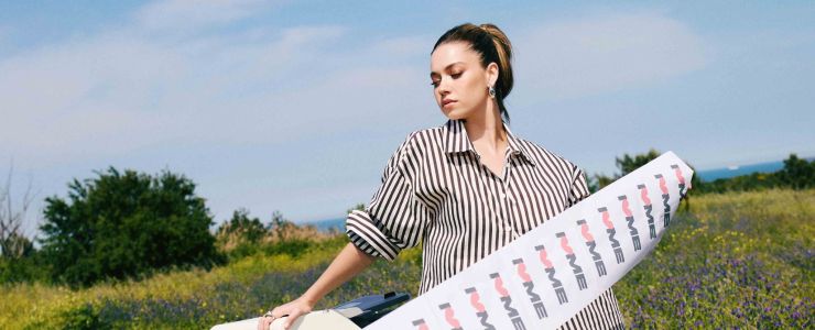 Afra Saraçoğlu ve DeFacto'dan  Enerjik Reklamlar