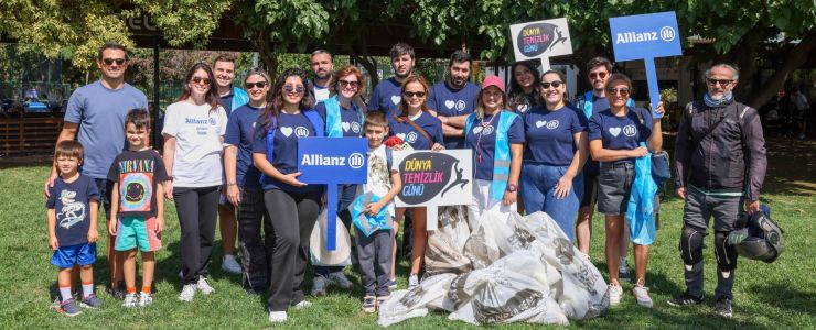 Allianz Türkiye Gönüllüleri Temizlikte