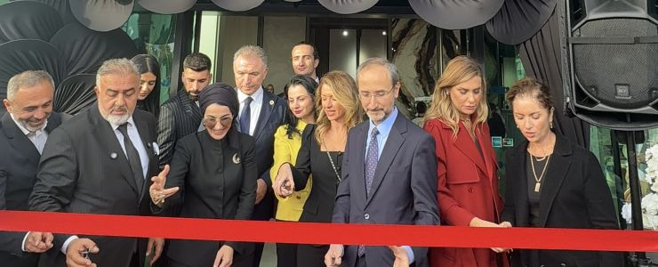 Kütahya Porselen Paris'te