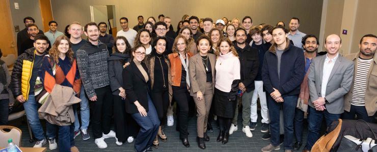 Harvard Business School'da ve Dubai'de Esas Sosyal ile sosyal etki