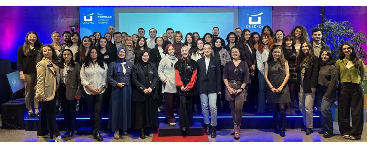 ÜNLÜ & Co KADIN TEKNOLOJİ GİRİŞİMCİLERİ AKADEMİSİ 10 YAŞINDA