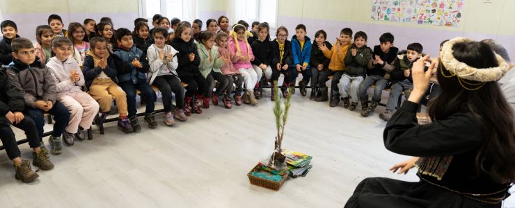 Dicle Elektrik &ldquo;Masal Yolcuları&rdquo; hayallere ortak oluyor