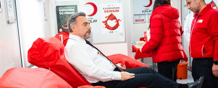 TÜRK KIZILAY&rsquo;DAN: KAHRAMAN SENSİN!