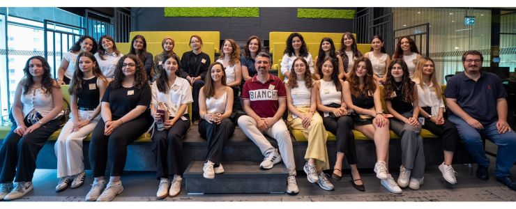 Womentum ile 81 ilke kadın liderler yetişiyor