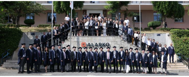 Geleceğin Liderlerine Alarko İmzası