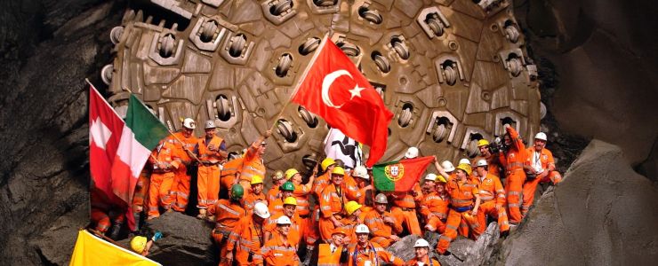 Rönesans ilk 50 uluslararası müteahhid arasında
