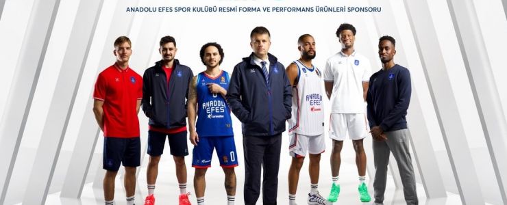 Anadolu Efes’in yeni sezon formaları taraftarlarla buluşacak