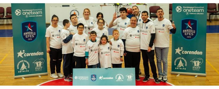 One Team : “Biz Varsak Herkes Tam”