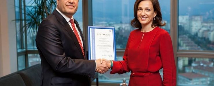 Garanti Bankası’nın Çevre Yönetim Sistemi’ne  ISO 14001 belgesi... 