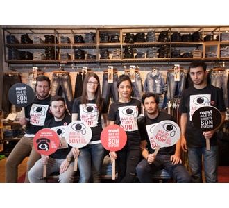 Mavi çalışanları da “Aile İçi Şiddete Son” diyor!