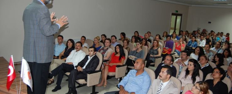 Bursalı İletişimciler beden dili seminerinde buluştu