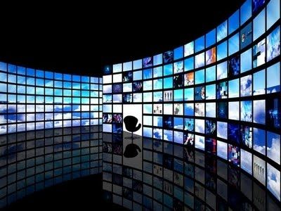 Hangi ünlü kendi televizyonunu kurdu?
