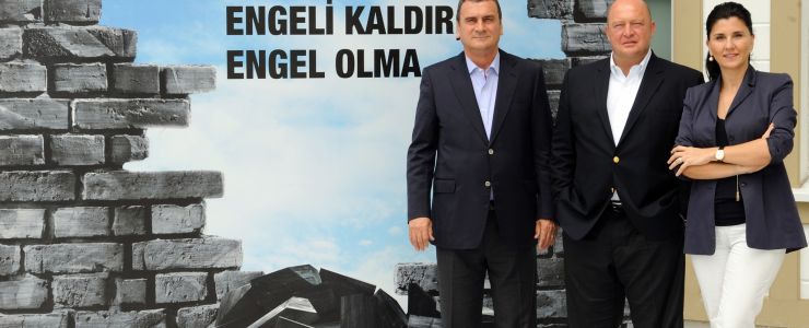 Koç Holding'ten "Ülkem için engel tanımıyorum" kampanyası