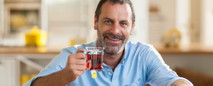 Ozan Güven ve Lipton Poşet’in güldüren sohbeti Facebook’ta sürüyor