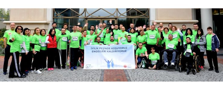 Peugeot Gönüllüleri, İstanbul Maratonu’nda engelleri kaldırmak için koşacak