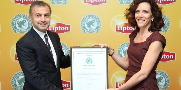 Lipton Türk çayının geleceğini koruyor