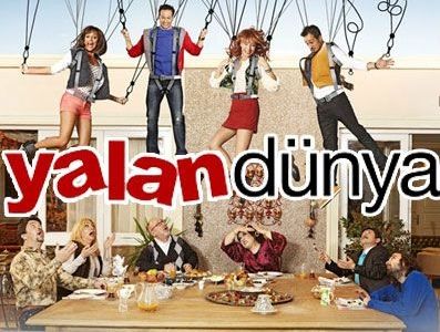 Üniversiteli gençlerin favori dizisi “Yalan Dünya” 