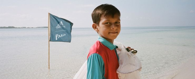 Adidas dünyanın dört bir yanında denizler için koşuyor