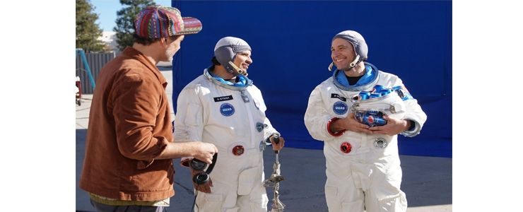 Paul Rudd ile Michael Peña yeni Pepsi reklam filminde astronot kılığına girdi