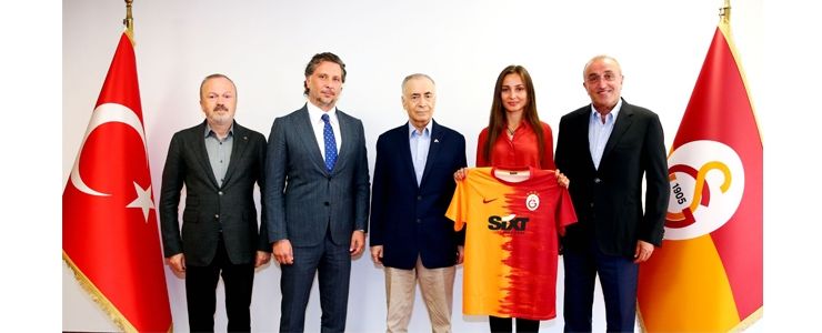  SIXT ve Magdeburger Sigorta, Galatasaray’ın forma sponsoru oldu 