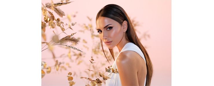 Emina Jahoviç yeni markası Yaemina Beauty'i özel bir davetle tanıttı