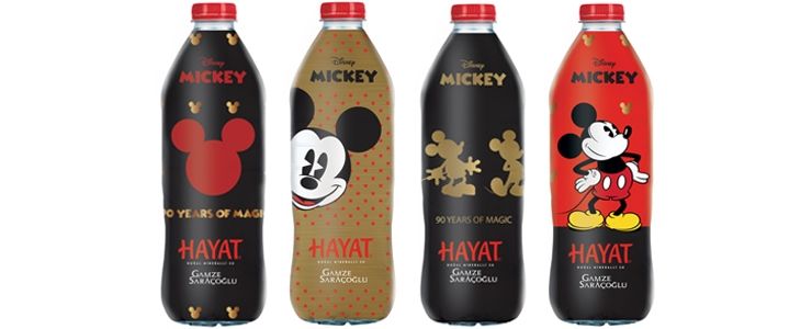 Hayat Su Mickey'nin 90. yaşını özel şişe koleksiyonuyla kutluyor