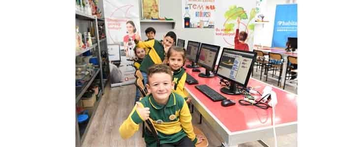 Vodafone elektronik atıkları Samsunlu çocuklar için kodlama sınıfına dönüştürdü