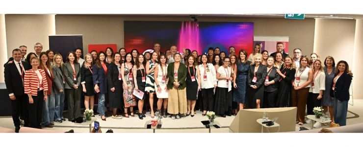 YenidenBiz Derneği 10. Yılında “Değer Yaratanlar”ı Onurlandırdı