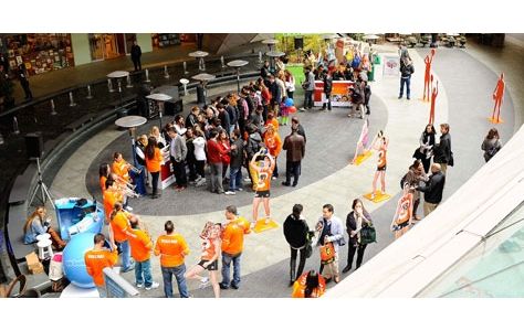 Voleybol tutkunları Kanyon'da bir araya geldi