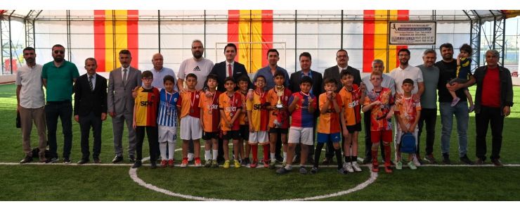 Galatasaray Adnan Polat Spor ve Eğitim Merkezi’nden Nusaybinli Gençlere Destek