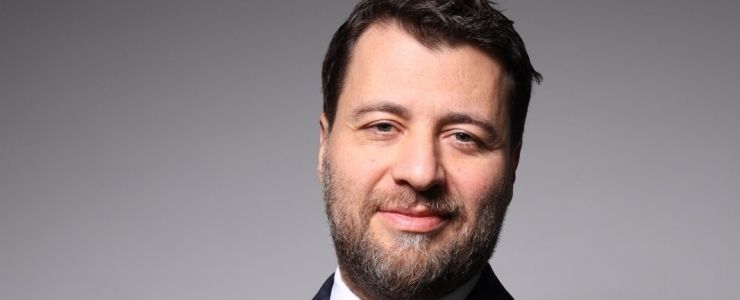EMRE TEZMEN Pusula ve Katılımevim’de yönetimde